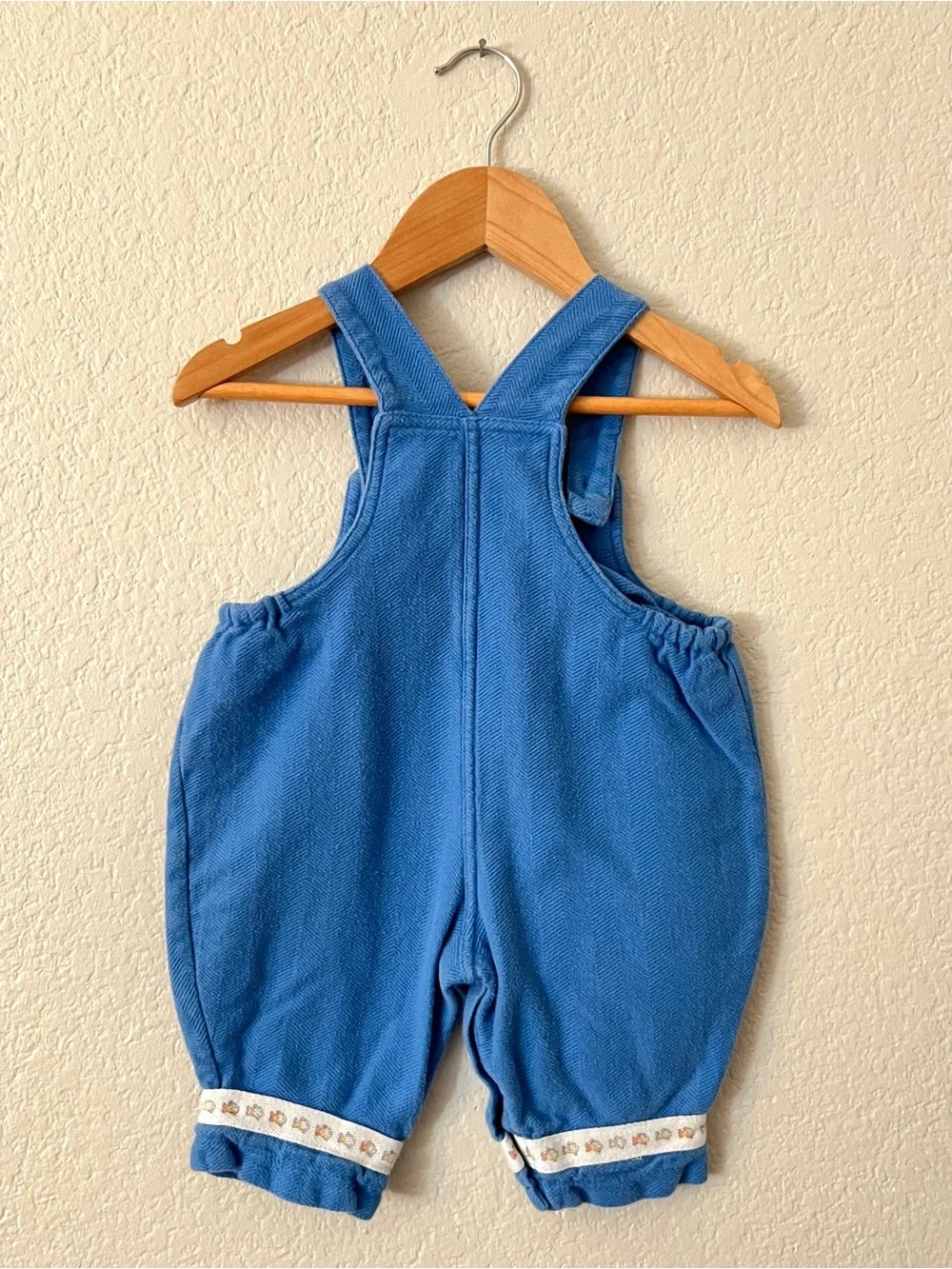 🦄 3/$36 Lullaby Club Vintage Romper Overalls Baby 3-6M Blue Herringbone Fish